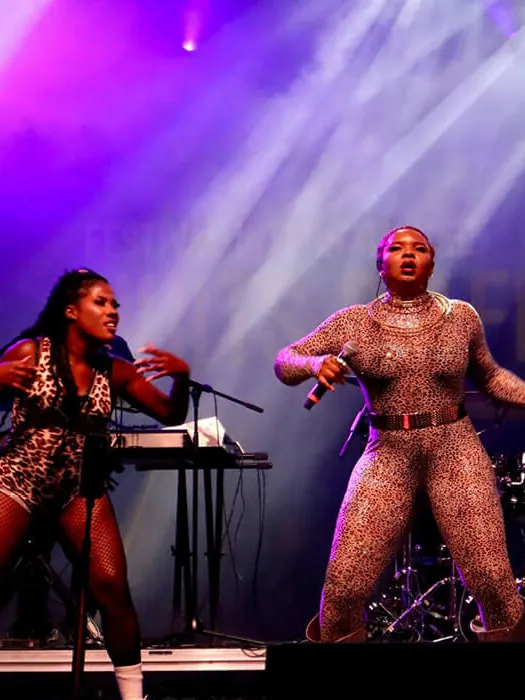 35a8de4c2eb432c0a9a9b090353bb55e